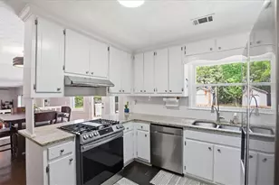 4805 Brandon Acres Ln, Buford, GA 30519 - Photo 14