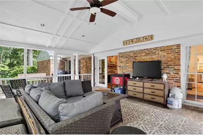 530 Forest Hills Drive, Atlanta, GA 30342 - Photo 24