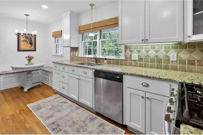 530 Forest Hills Drive, Atlanta, GA 30342 - Photo 10