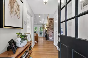 530 Forest Hills Dr, Atlanta, GA 30342 - Photo 4