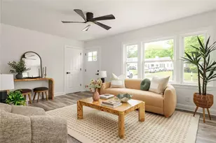 1682 Fairway Hill Dr SE, Atlanta, GA 30317 - Photo 2