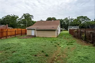 110 Elizabeth St, Griffin, GA 30223 - Photo 2