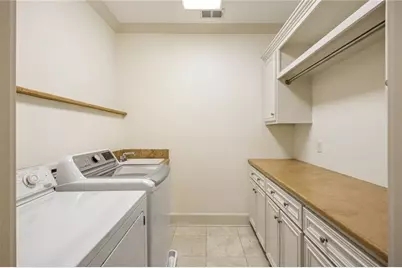 279 Lakeview Avenue NE, Atlanta, GA 30305 - Photo 52