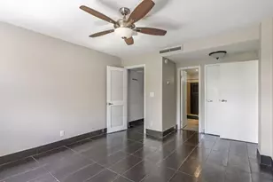 2285 Peachtree Rd NE, Atlanta, GA 30309 - Photo 16