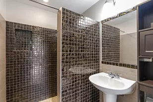 2285 Peachtree Rd NE, Atlanta, GA 30309 - Photo 18