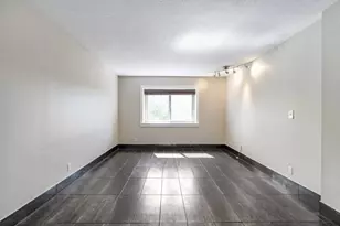 2285 Peachtree Rd NE, Atlanta, GA 30309 - Photo 10