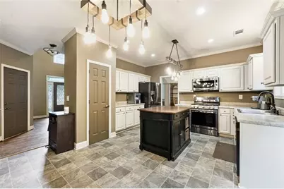 2219 Brickton Crossing, Buford, GA 30518 - Photo 10