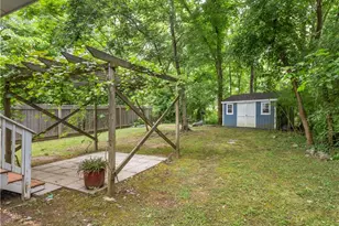 923 Tilden St NW, Atlanta, GA 30318 - Photo 38