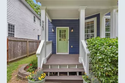 923 Tilden Street NW, Atlanta, GA 30318 - Photo 2