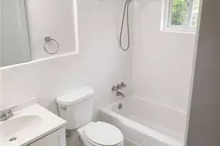 3226 Cloverhurst Dr, East Point, GA 30344 - Photo 6