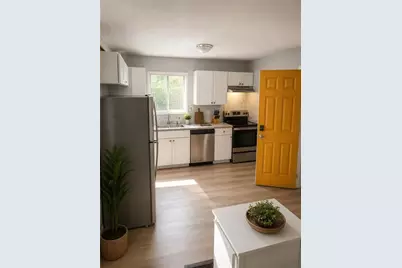 3226 Cloverhurst Drive, East Point, GA 30344 - Photo 2