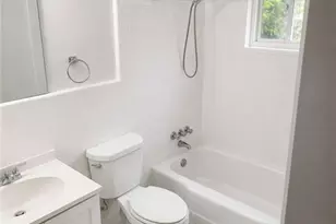 3226 Cloverhurst Dr, East Point, GA 30344 - Photo 6