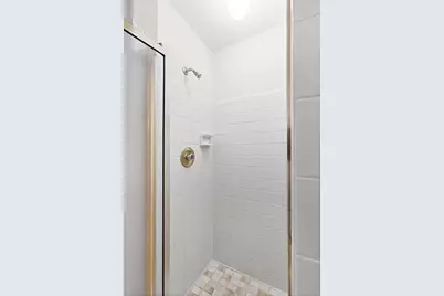 1090 Kelvington Way SW, Lilburn, GA 30047 - Photo 32