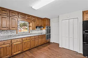 1090 Kelvington Way SW, Lilburn, GA 30047 - Photo 18