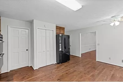 1090 Kelvington Way SW, Lilburn, GA 30047 - Photo 20