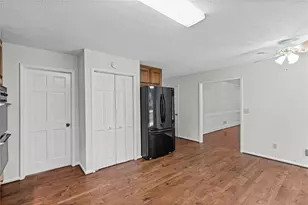 1090 Kelvington Way SW, Lilburn, GA 30047 - Photo 20