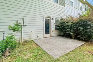 1100 N Village Dr, Decatur, GA 30032 - Photo 28