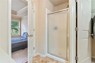 1100 N Village Dr, Decatur, GA 30032 - Photo 20