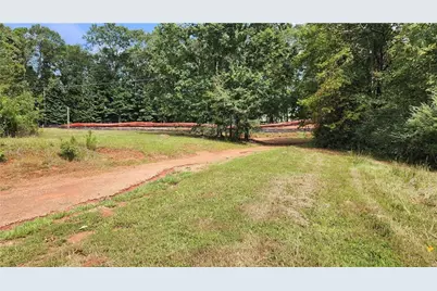 1661 Friendship Road, Hoschton, GA 30548 - Photo 12