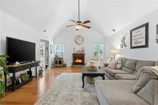 6023 Elm Ridge Ct, Gainesville, GA 30507 - Photo 8