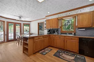 11690 Highland Colony Dr, Roswell, GA 30075 - Photo 14