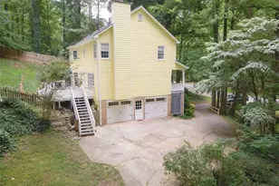 11690 Highland Colony Dr, Roswell, GA 30075 - Photo 2