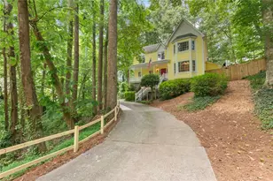 11690 Highland Colony Dr, Roswell, GA 30075 - Photo 2