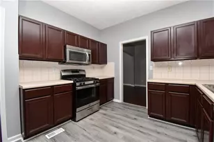 2107 Taylor Meadows Way SW, Marietta, GA 30008 - Photo 2