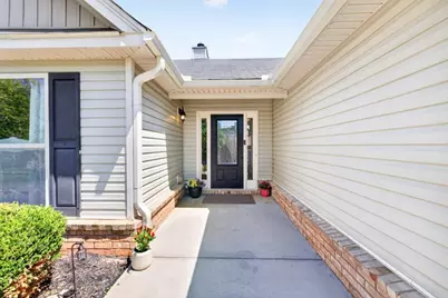 558 River Mist Circle, Jefferson, GA 30549 - Photo 2