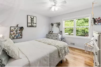 5627 Pinewood Drive, Flowery Branch, GA 30542 - Photo 34