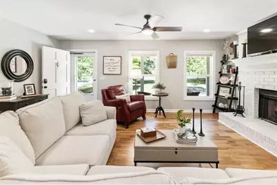 5627 Pinewood Drive, Flowery Branch, GA 30542 - Photo 12