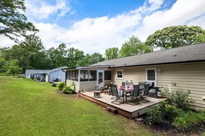 5627 Pinewood Drive, Flowery Branch, GA 30542 - Photo 42