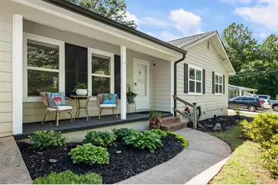 5627 Pinewood Drive, Flowery Branch, GA 30542 - Photo 10