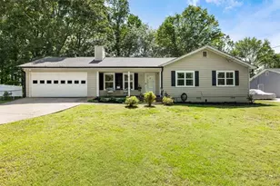 5627 Pinewood Dr, Flowery Branch, GA 30542 - Photo 1