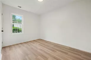 793 Ayrshire Cir NW, Atlanta, GA 30318 - Photo 16