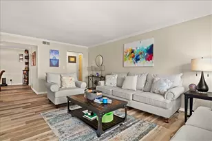 6851 Roswell Rd, Sandy Springs, GA 30328 - Photo 4