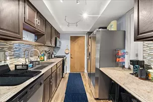 6851 Roswell Rd, Sandy Springs, GA 30328 - Photo 12
