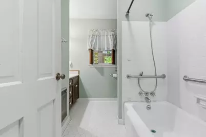 1840 Spalding Drive, Sandy Springs, GA 30350 - Photo 8