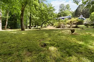 1840 Spalding Dr, Sandy Springs, GA 30350 - Photo 36