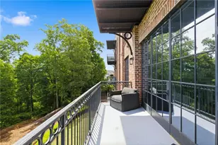 220 Vickery Falls Dr, Roswell, GA 30075 - Photo 10