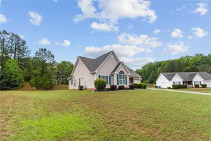 3854 Wheaton Ct, Snellville, GA 30039 - Photo 4