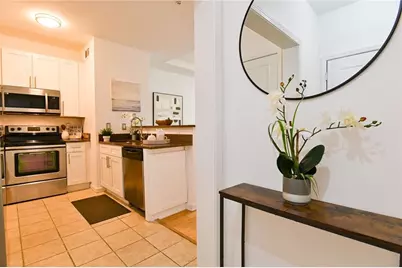 821 Ralph McGill Boulevard NE #APT 2416, Atlanta, GA 30306 - Photo 4