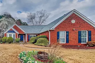 2490 Insdale Trce NW, Acworth, GA 30101 - Photo 2