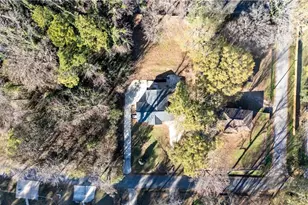 1794 Blossom Ln, Austell, GA 30168 - Photo 2