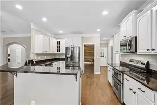 5925 Cantrell Cir, Cumming, GA 30041 - Photo 10