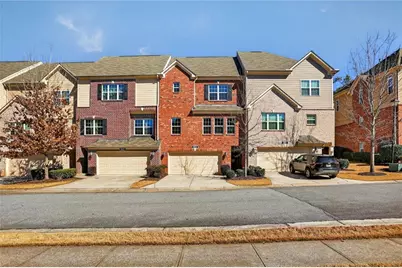 1902 Glen Ivy #19, Marietta, GA 30062 - Photo 4