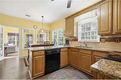 945 Club Chase Court, Roswell, GA 30076 - Photo 8