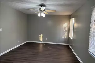 818 Bradford Ct, Lilburn, GA 30047 - Photo 26