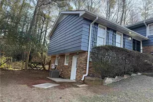 818 Bradford Ct, Lilburn, GA 30047 - Photo 38
