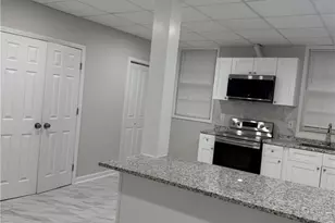 818 Bradford Ct, Lilburn, GA 30047 - Photo 4